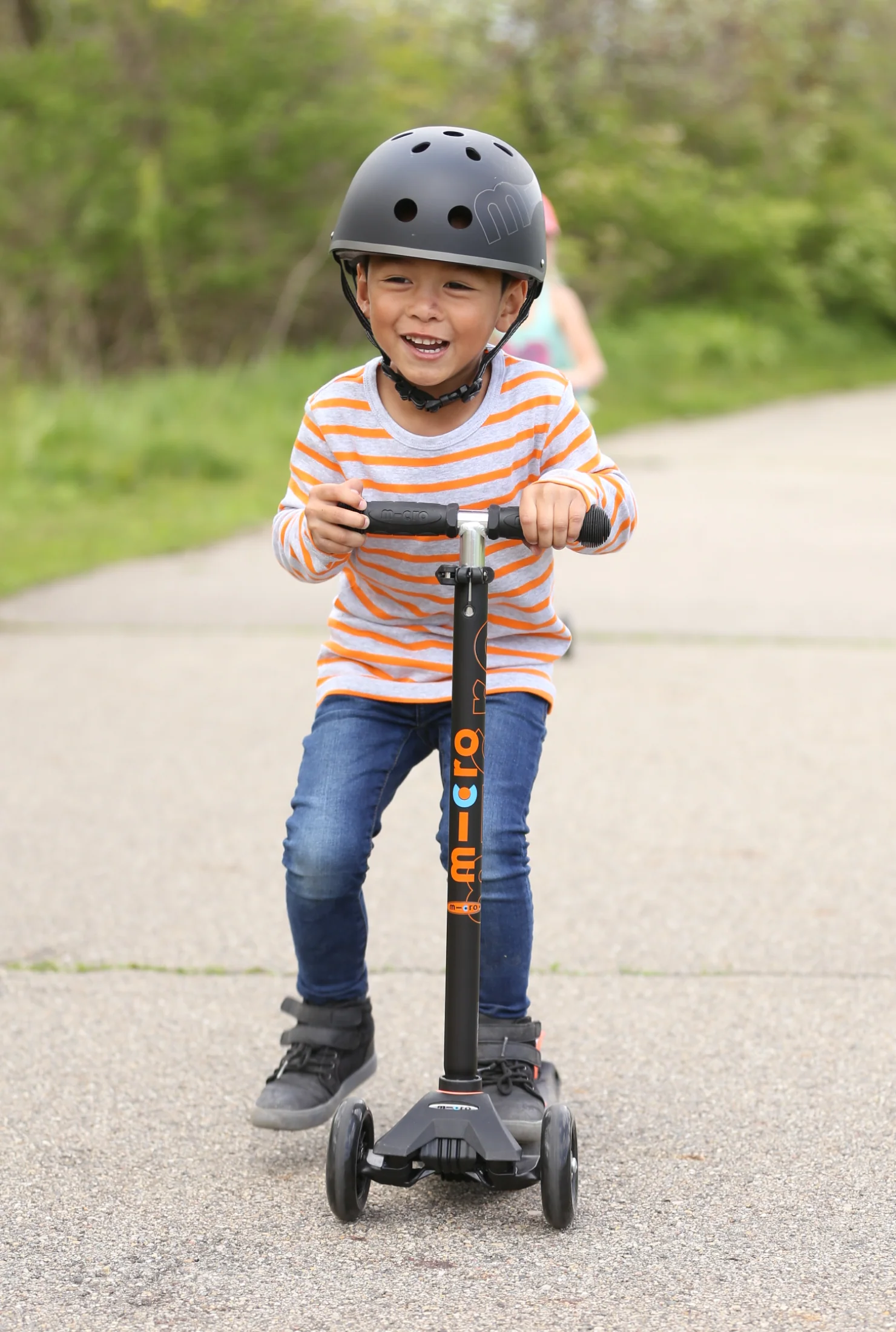 Micro Maxi LED Scooter - Image 12