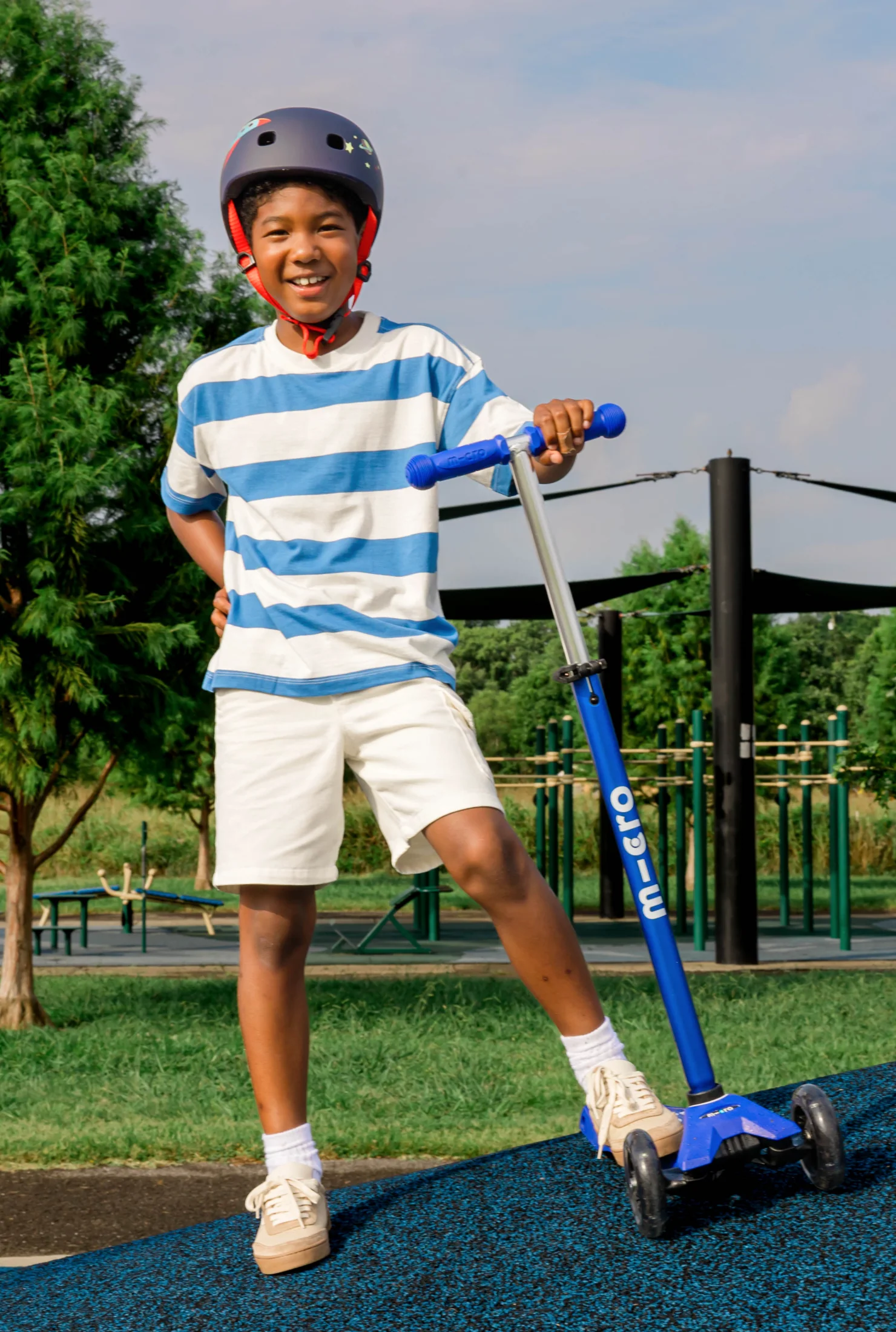 Micro Maxi LED Scooter - Image 6